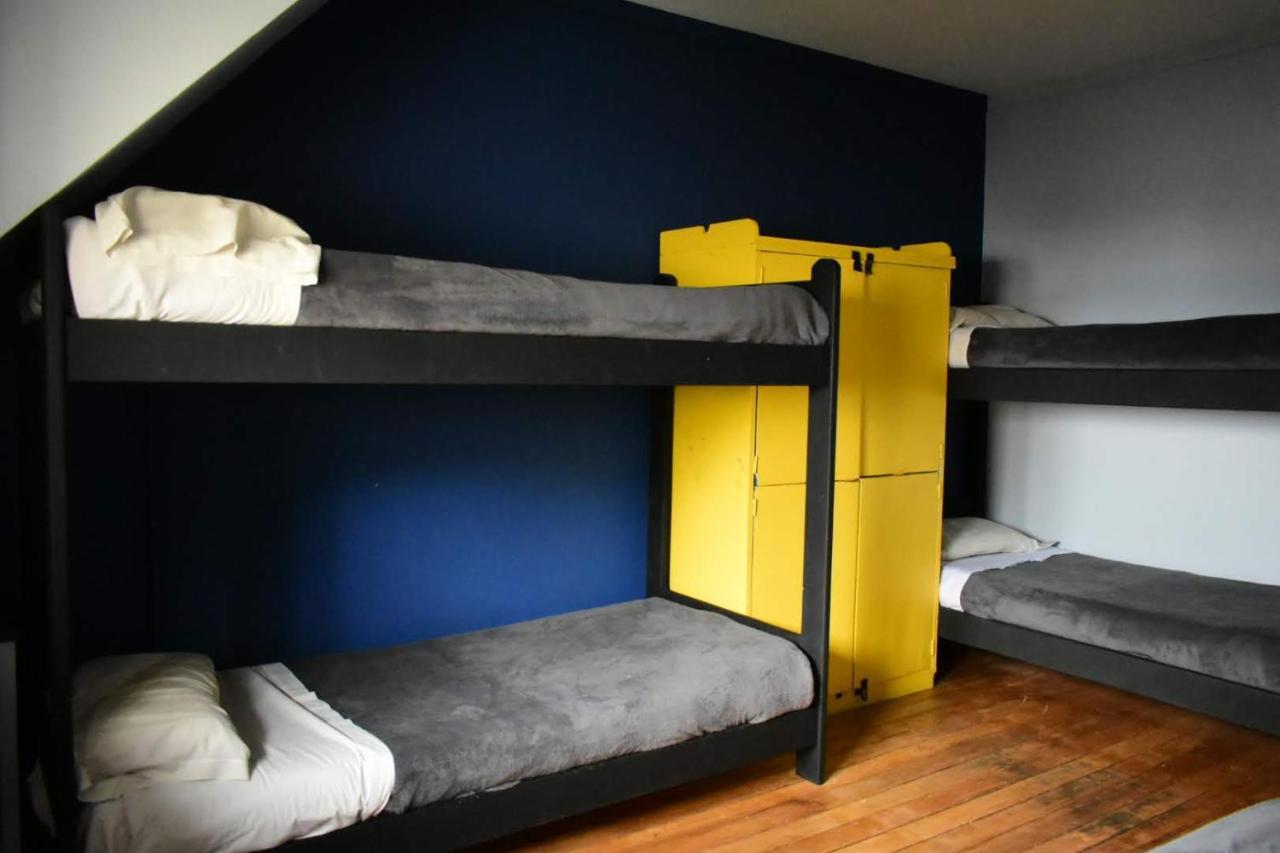 Cinerama Hostel Сан-Карлос-де-Барилоче Экстерьер фото