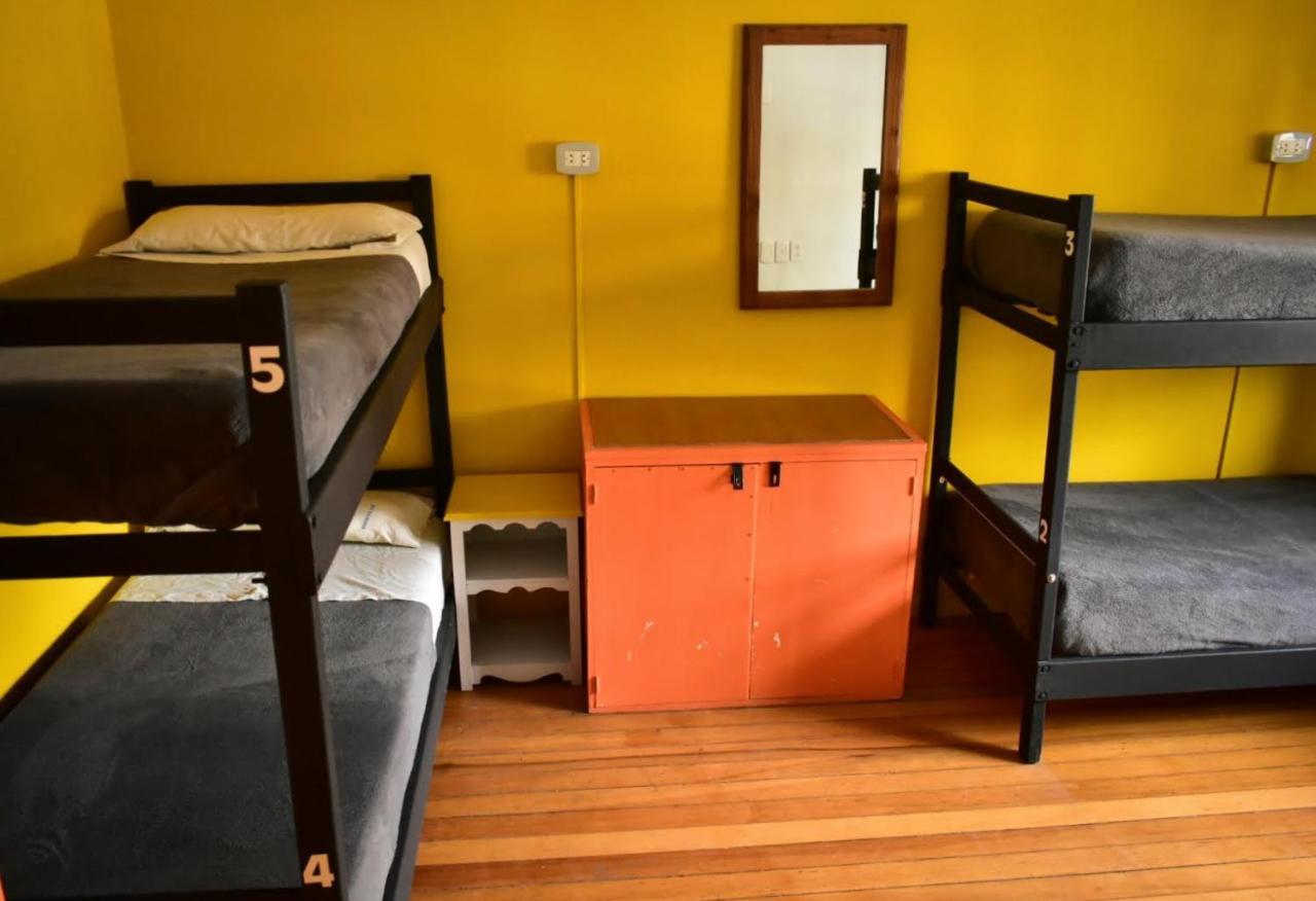 Cinerama Hostel Сан-Карлос-де-Барилоче Экстерьер фото