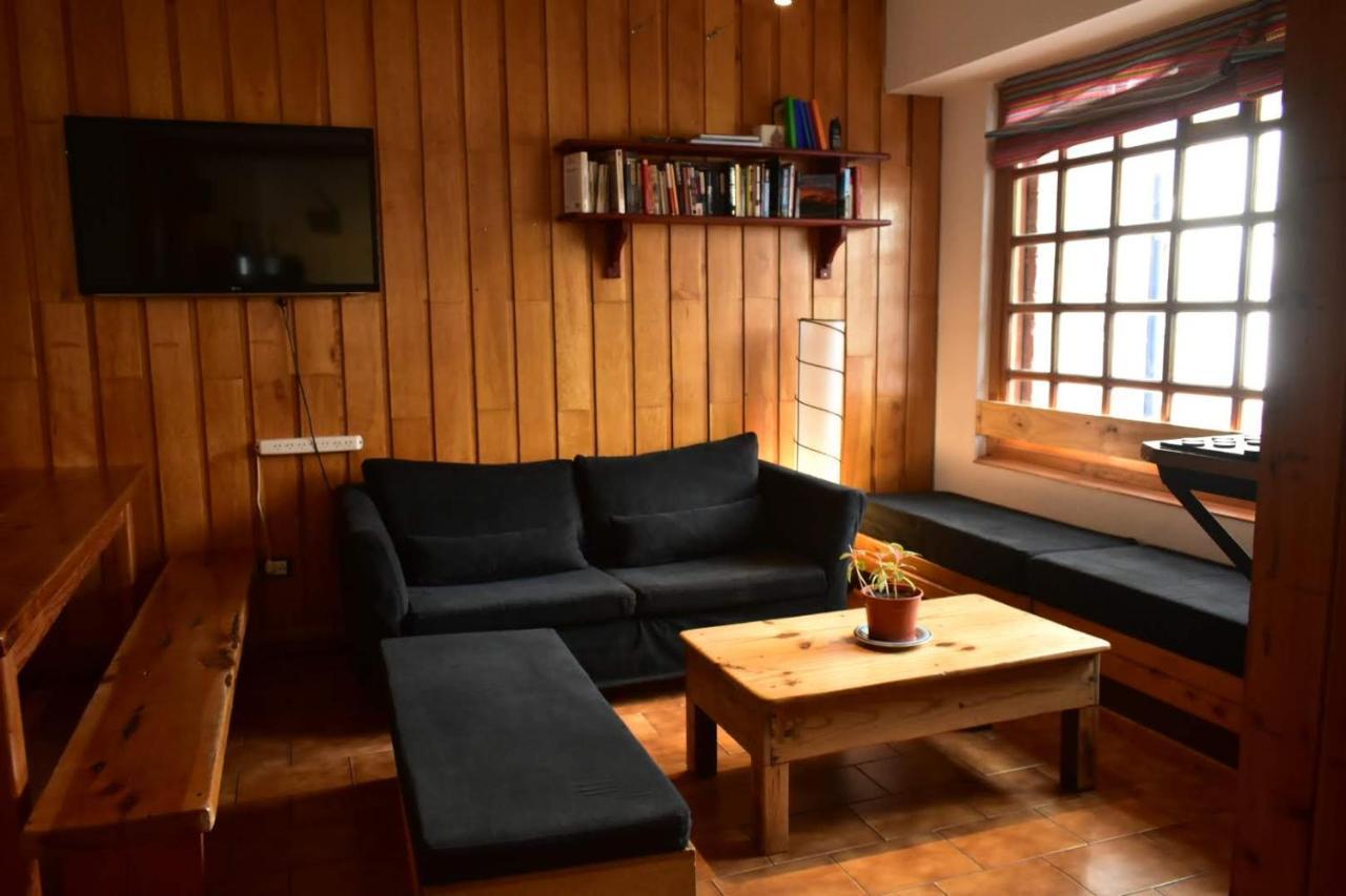 Cinerama Hostel Сан-Карлос-де-Барилоче Экстерьер фото