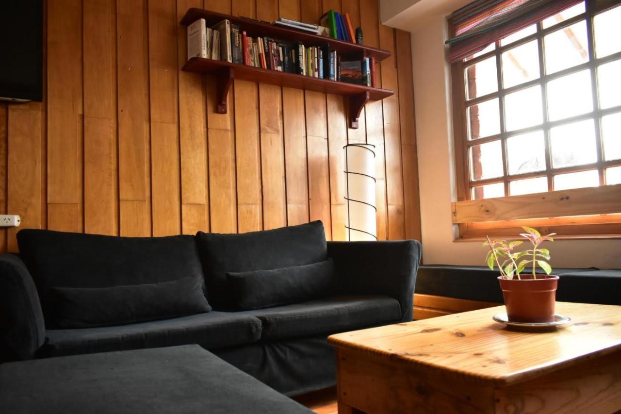 Cinerama Hostel Сан-Карлос-де-Барилоче Экстерьер фото