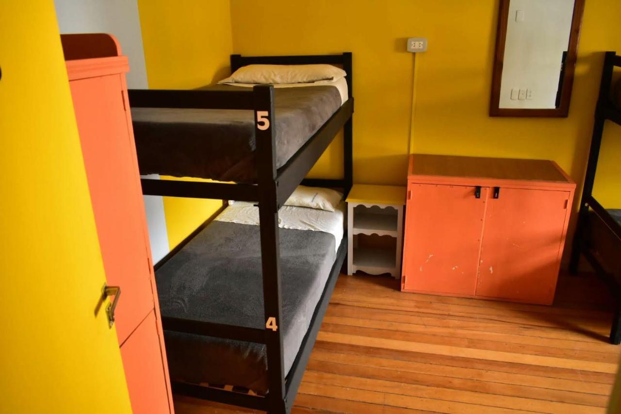 Cinerama Hostel Сан-Карлос-де-Барилоче Экстерьер фото